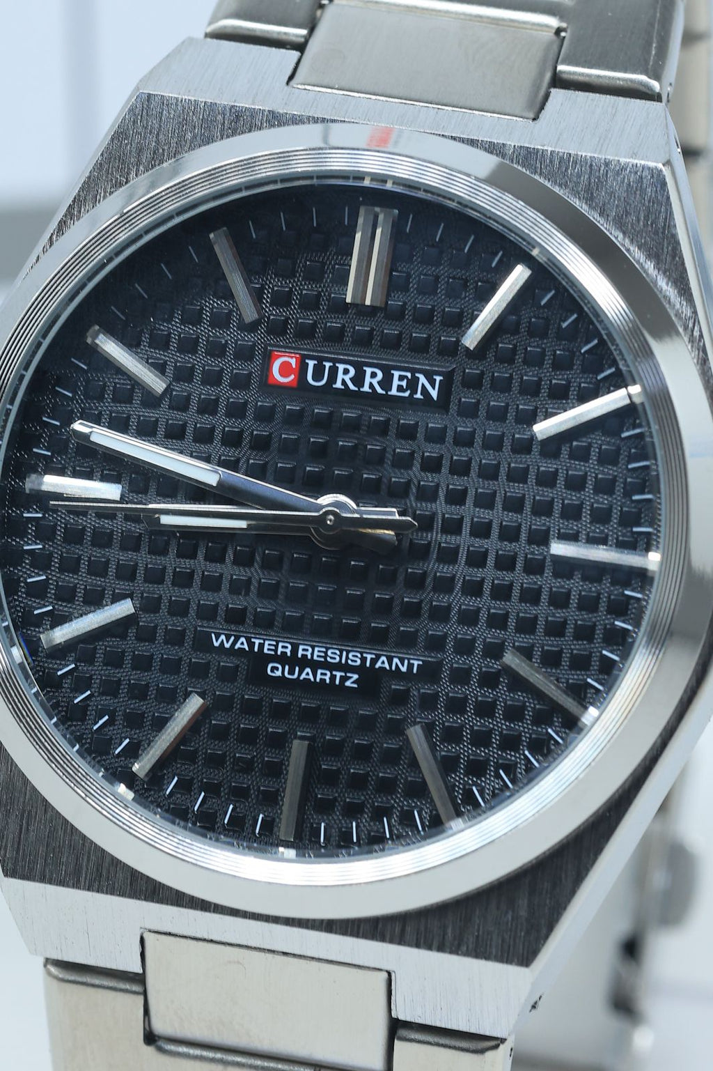 Curren 8439-CH-BLK Metal Band Men Watch