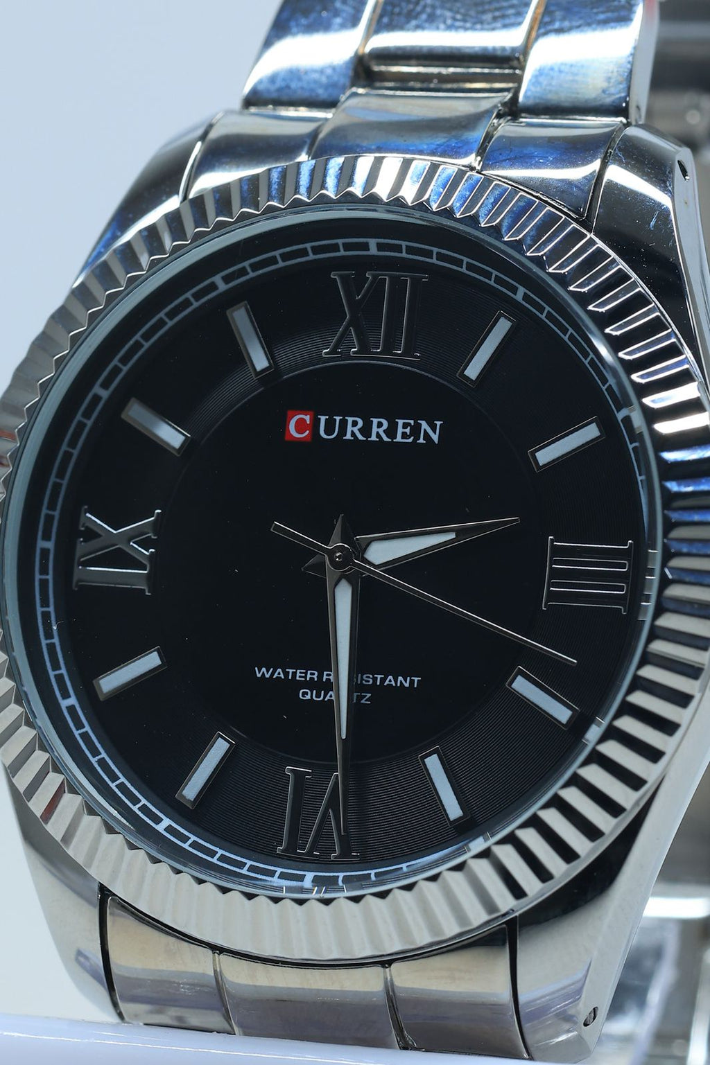 Curren 8453-Luxury Roman Numeral Dial Metal Link Men's Watch