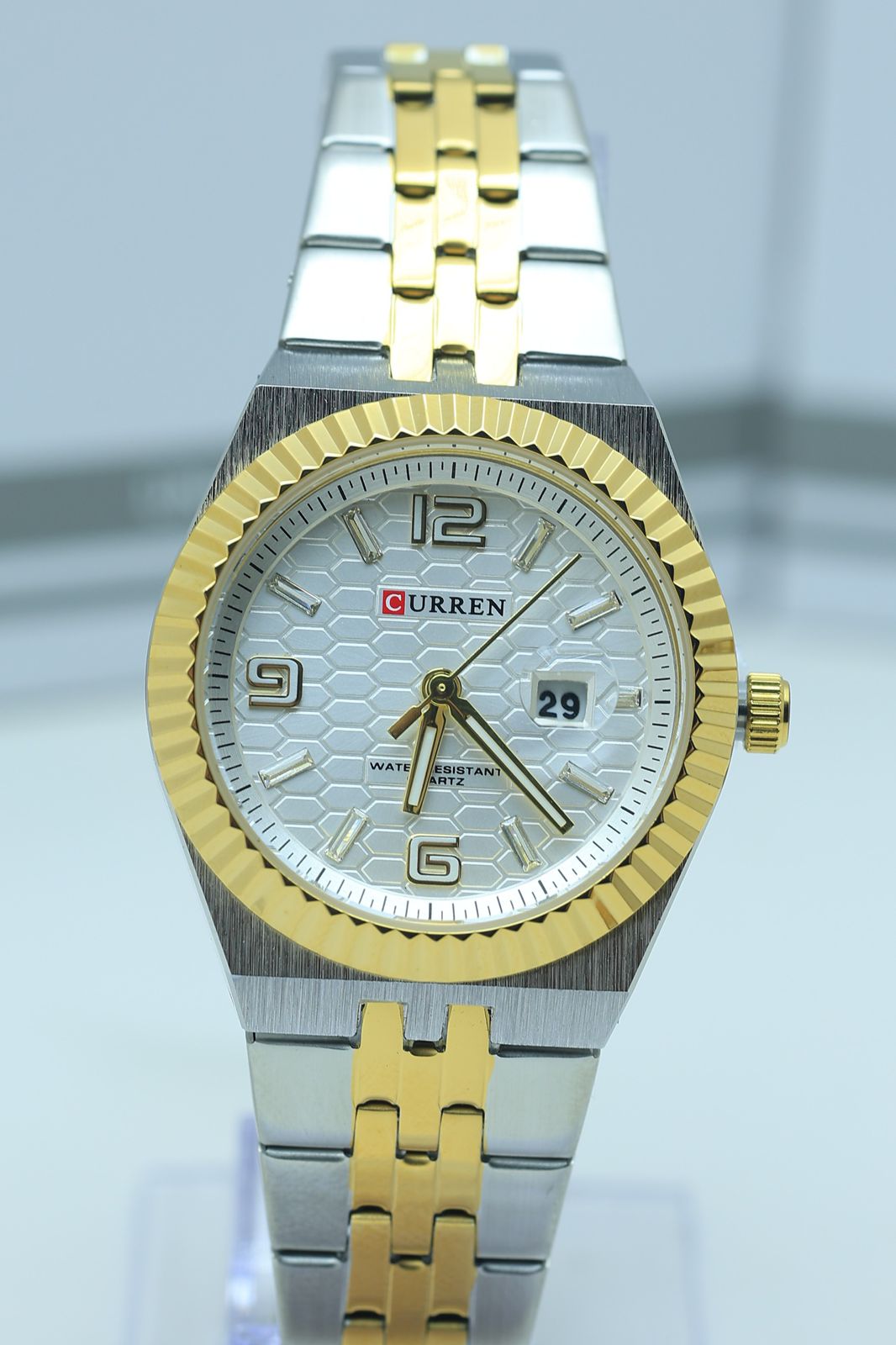 CURREN 8498 Elegant Ladies Watch