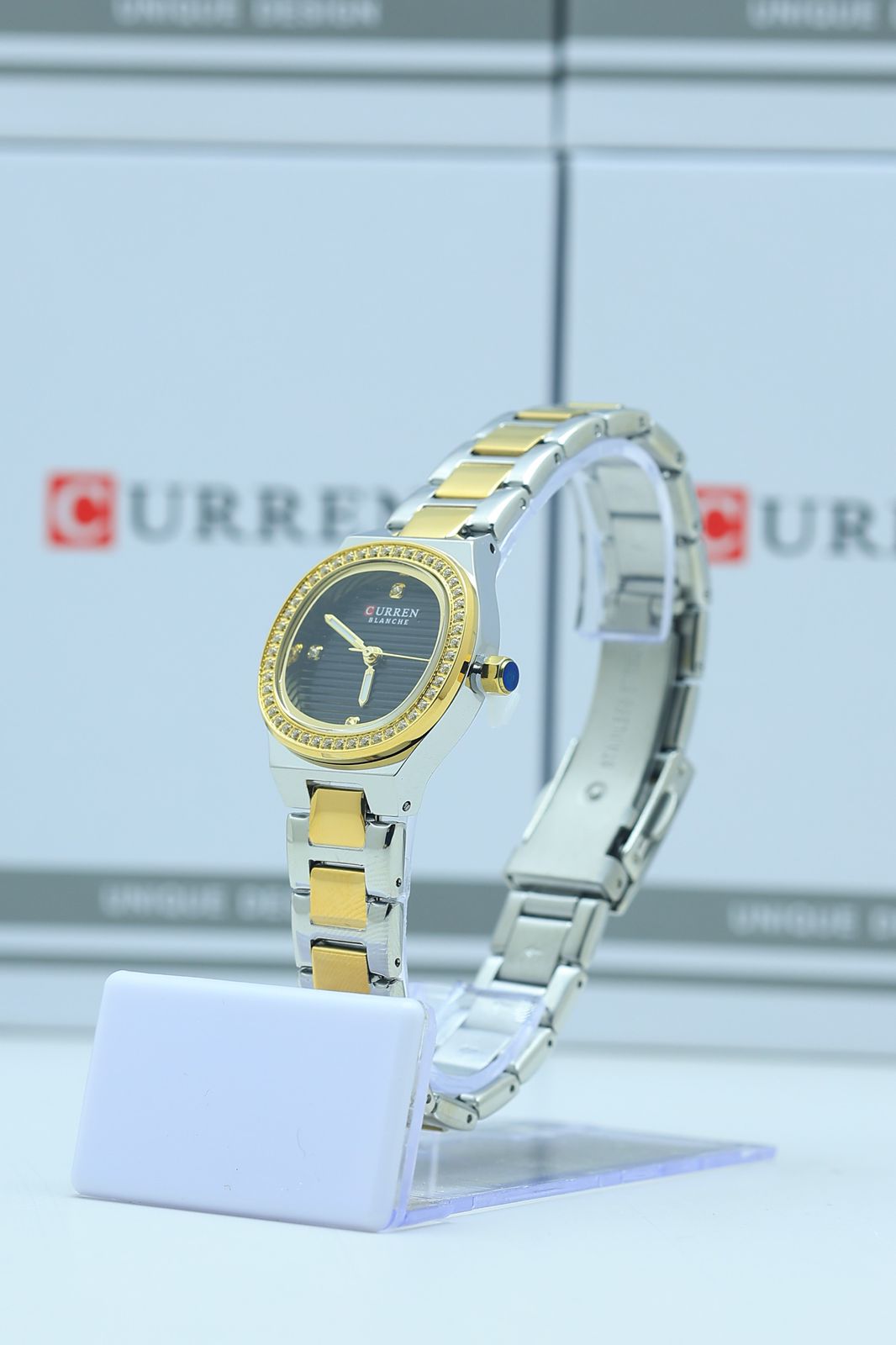 Curren 9101 Women's Quartz watch