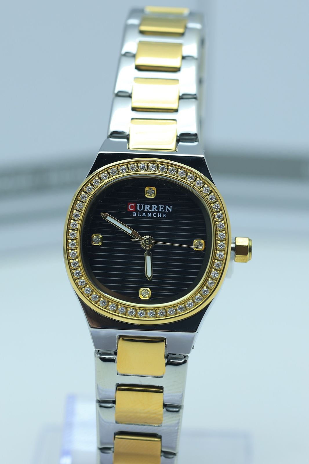 Curren 9101 Women's Quartz watch