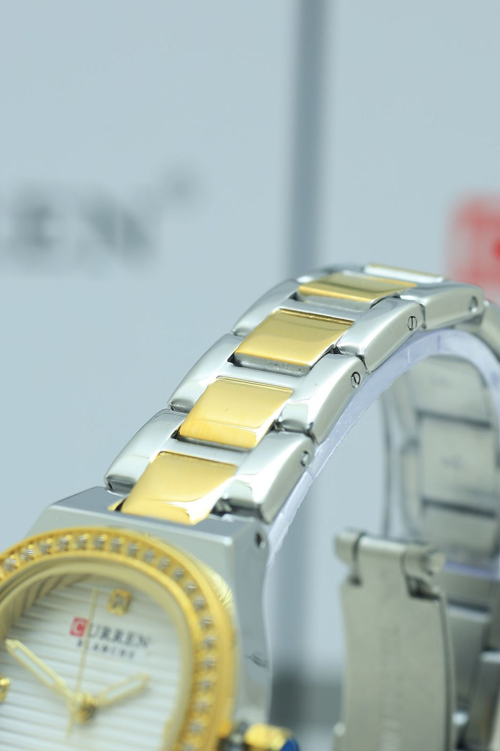 Curren C9101 women's watch
