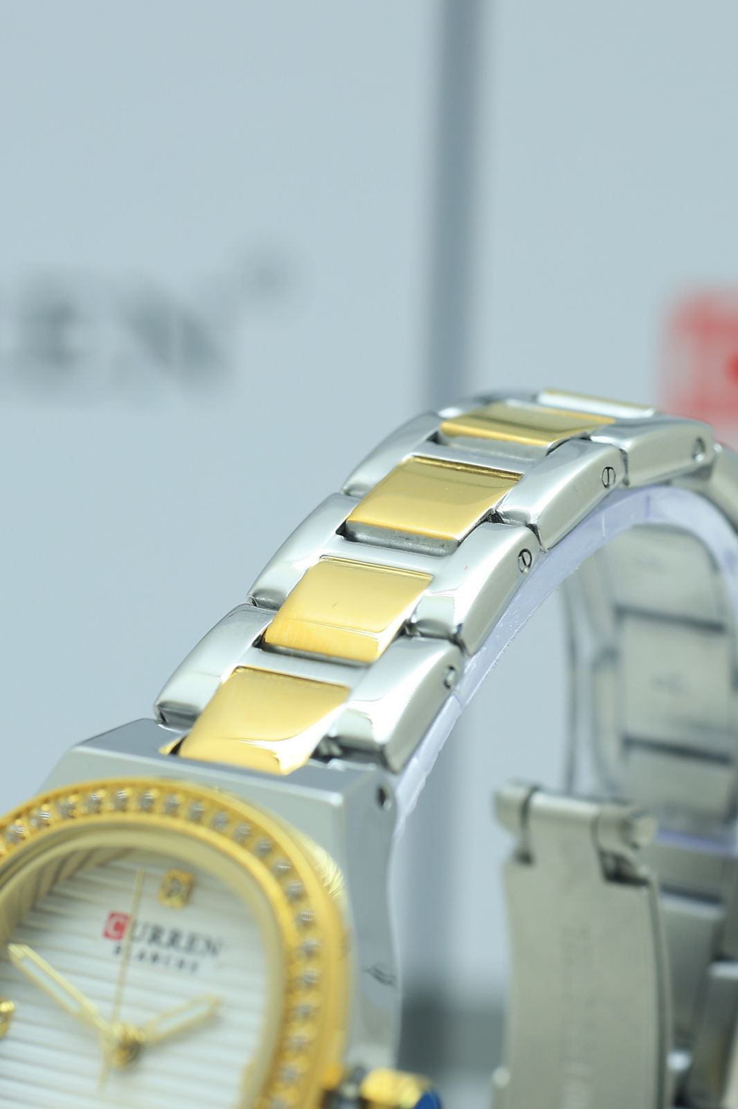 Curren C9101 women's watch
