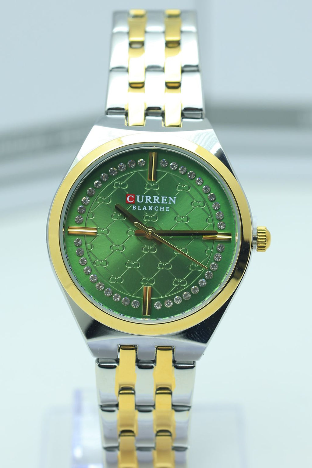 Curren 9096 women's quartz watch