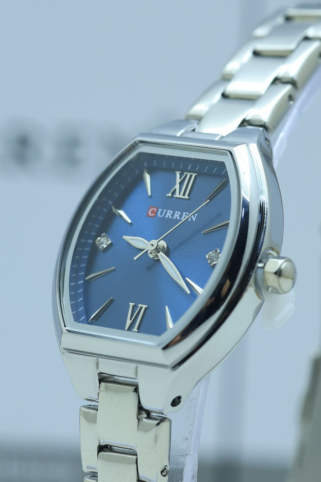 Curren 9112 stainless steel watch