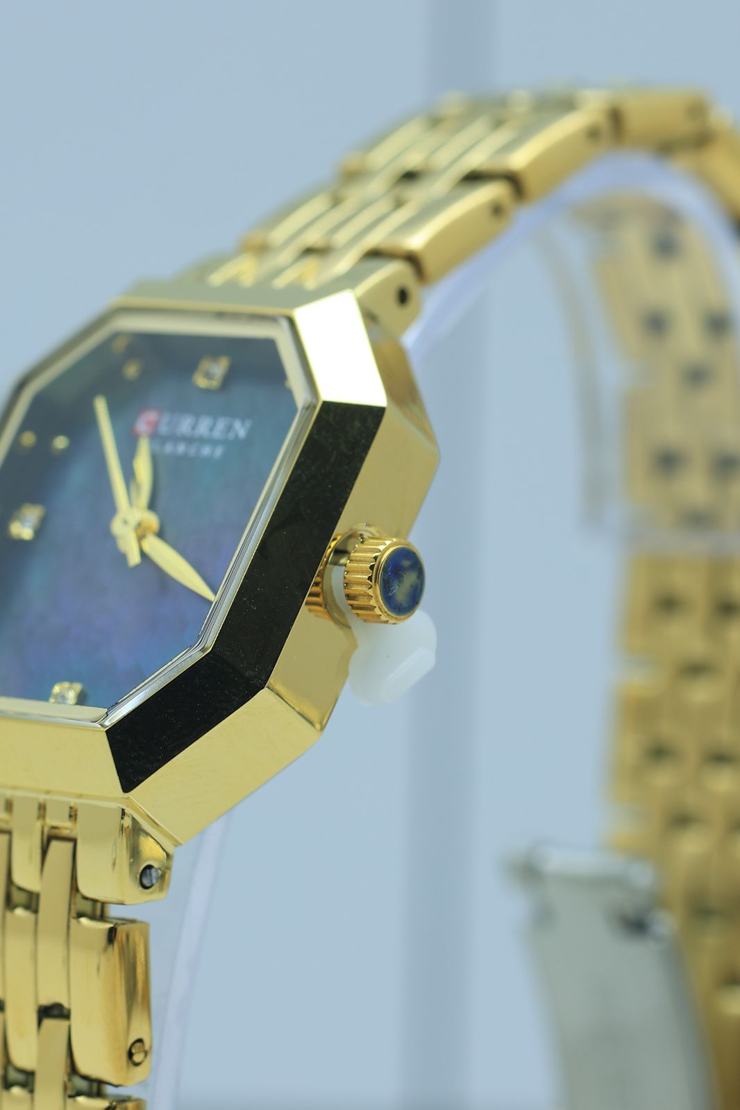 CURREN 9108 Ladies watch