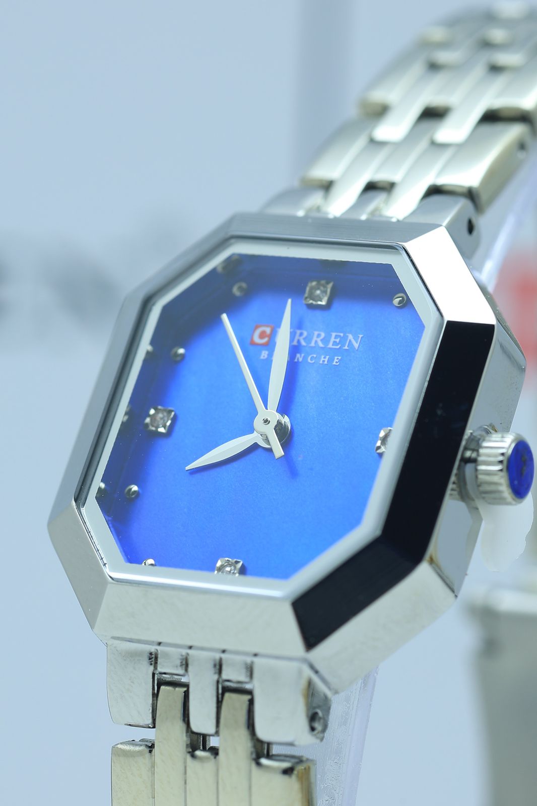 Curren 9108 Blanche watch
